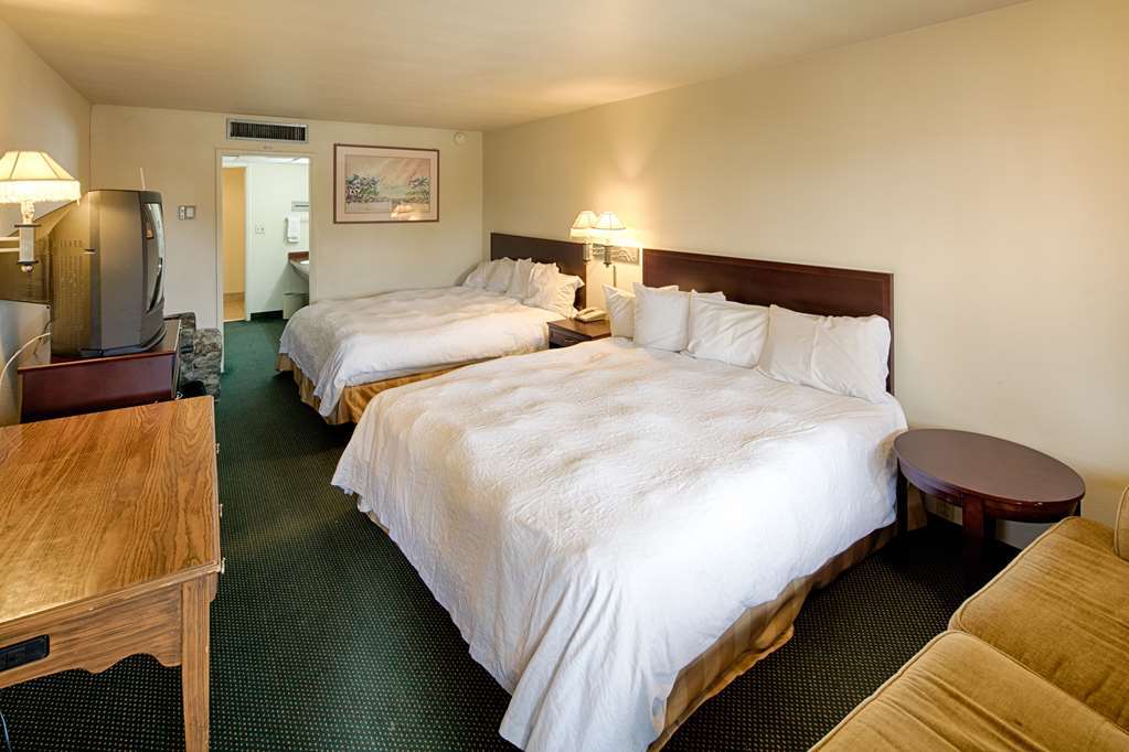 Ramada By Wyndham Modesto Yosemite Area Hotel Ruang foto